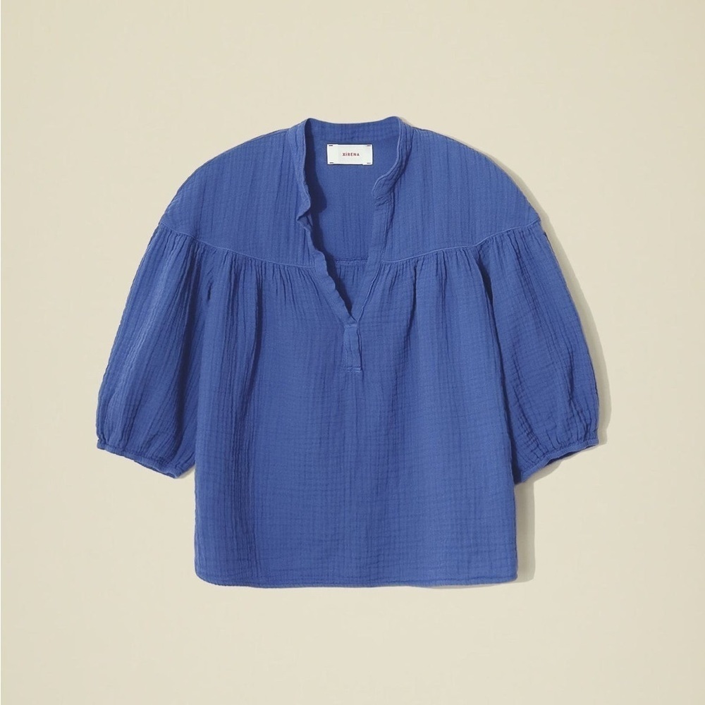 XiRENA Blue Billow Perri Gauze V-Neck Blouse